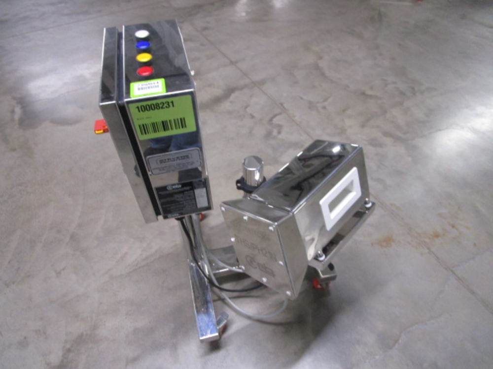 Image of Ceia Metal Detector